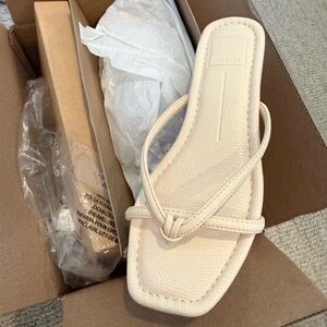 Dolce Vita Cream Women's Sandals - never worn!